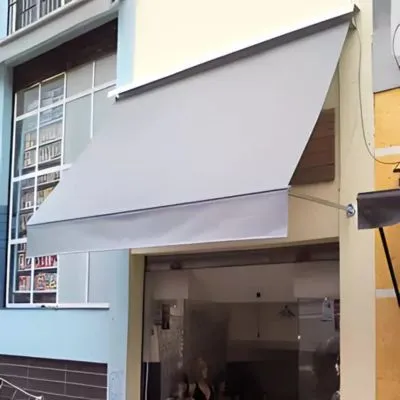 Toldo cortina com braço