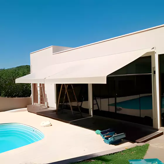 Toldo Cortina com Braço para área externa em São Roque SP